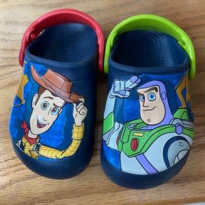 NWOT Crocs Size 9 toddler